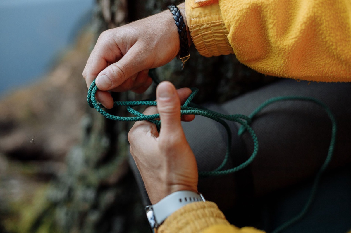 fishing line knot tying
